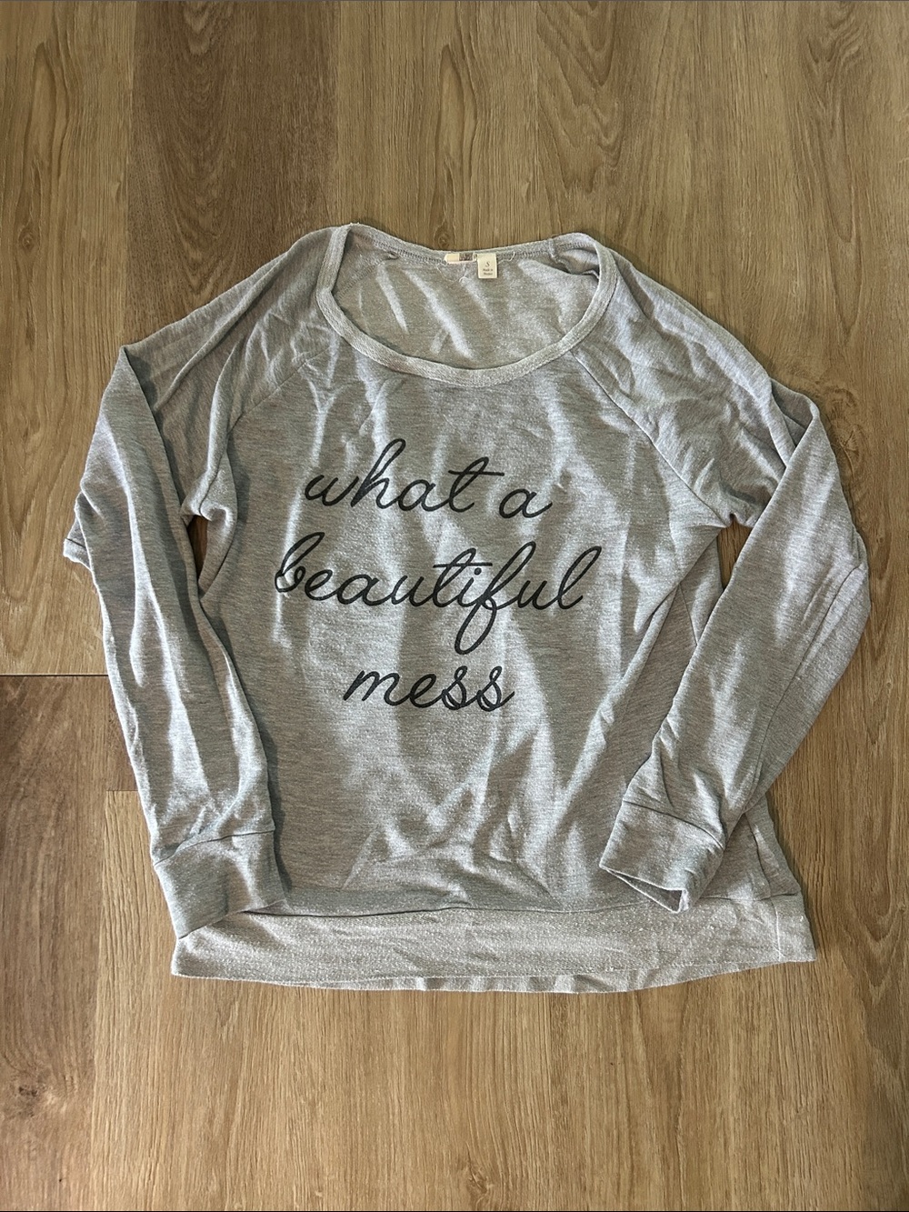 Francesca's Collections Gray "What a Beautiful Mess" Long-Sleeve Top